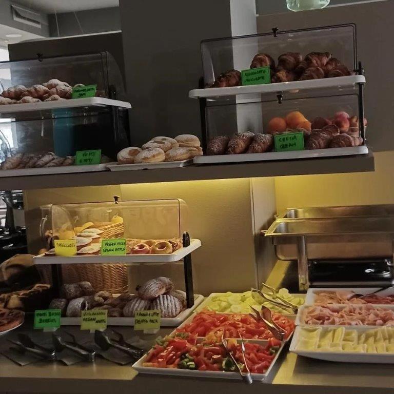 לידו די ג'סולו Hotel Torino מראה חיצוני תמונה
