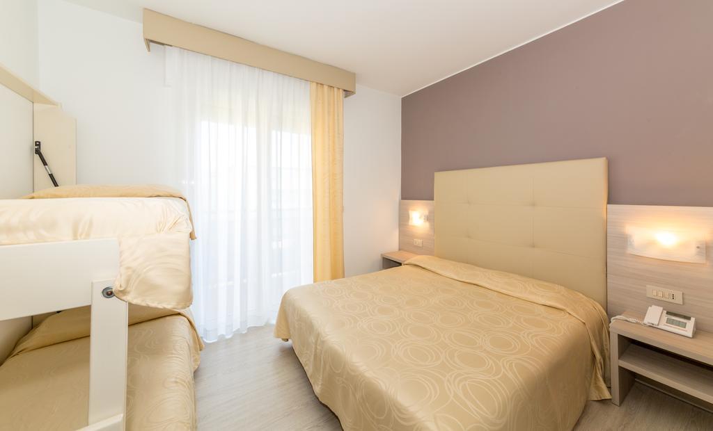 לידו די ג'סולו Hotel Torino מראה חיצוני תמונה