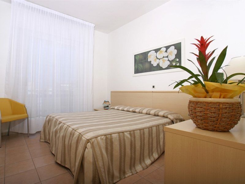 לידו די ג'סולו Hotel Torino מראה חיצוני תמונה