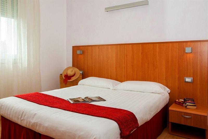 לידו די ג'סולו Hotel Torino מראה חיצוני תמונה