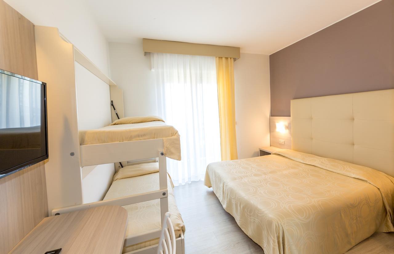 לידו די ג'סולו Hotel Torino מראה חיצוני תמונה