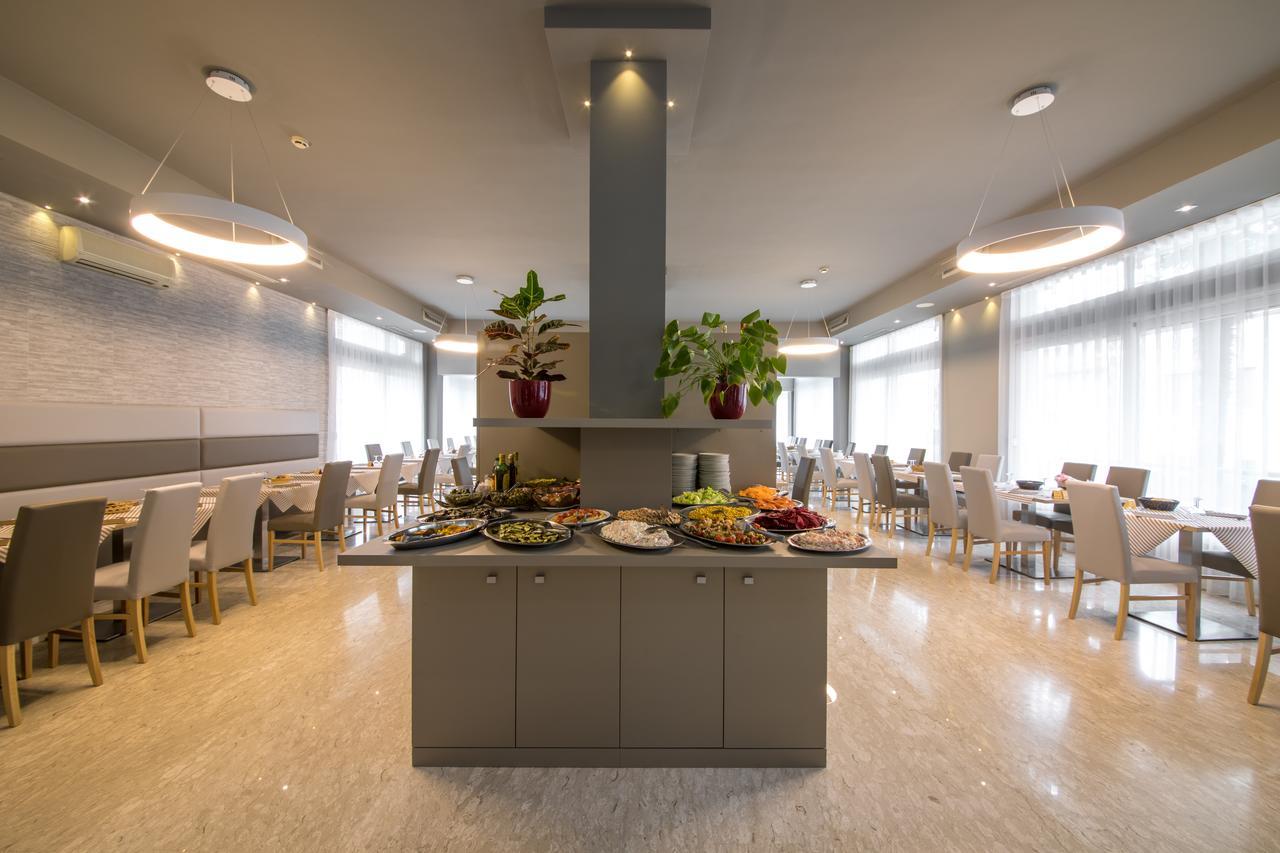 לידו די ג'סולו Hotel Torino מראה חיצוני תמונה