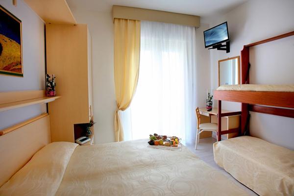לידו די ג'סולו Hotel Torino מראה חיצוני תמונה